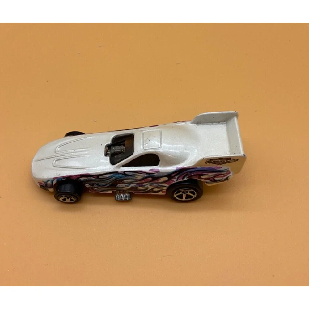 VTN Hot Wheels Collection: 1977‎ Metallic Flame Dragster, 1998 Mattel & McDonald
